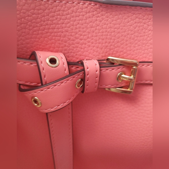 NEW beautiful Michael Kors large Emelia tote Grapefruit (light coral) - Picture 9 of 16